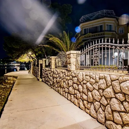 Petrac - App1 Apartment